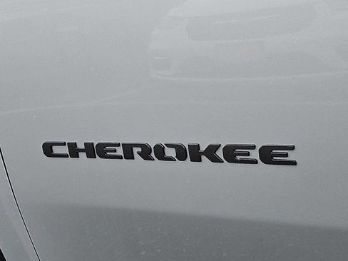 New 2026 Jeep Cherokee Limited image 21