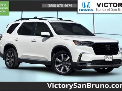 Certified 2023 Honda Pilot Touring