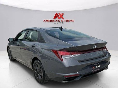 Used 2023 Hyundai Elantra SEL FWD image 4