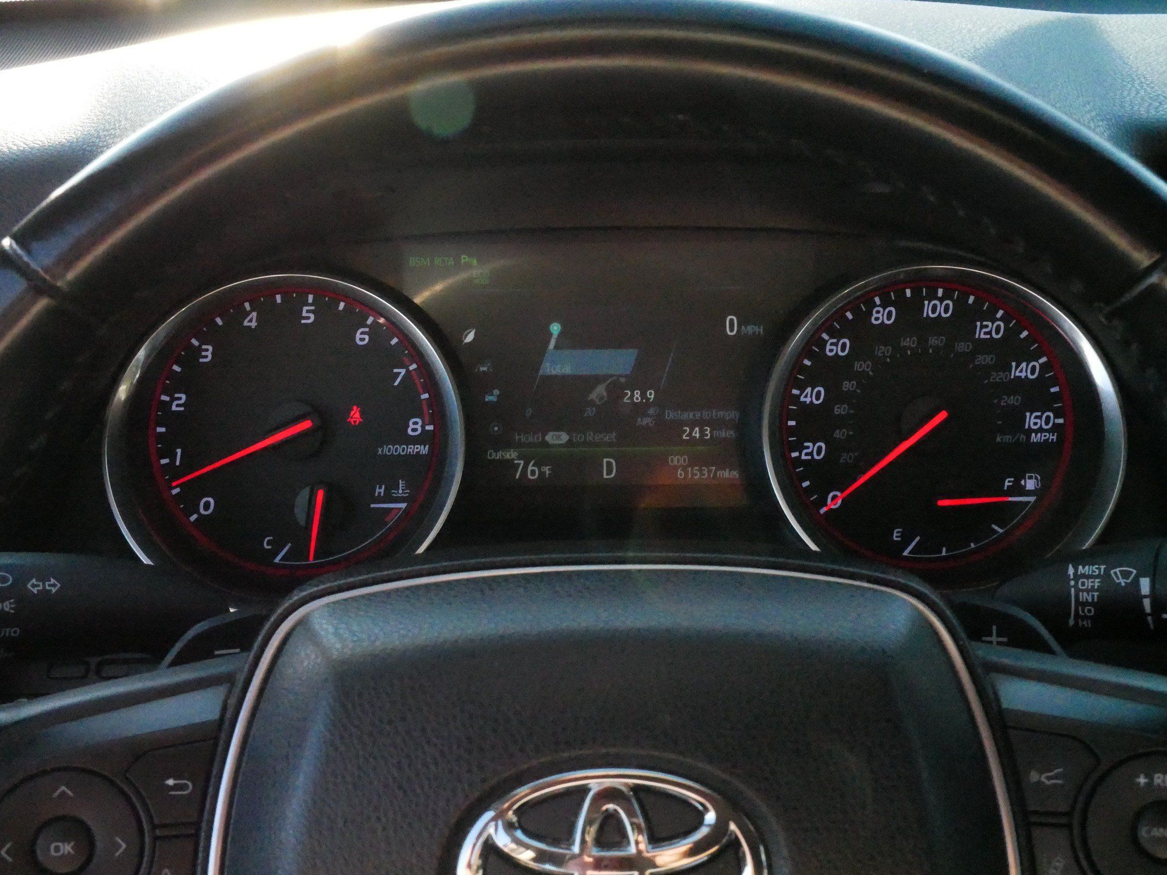 Used 2018 Toyota Camry XSE FWD image 21
