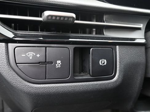 Used 2026 Kia Sportage LX FWD image 22