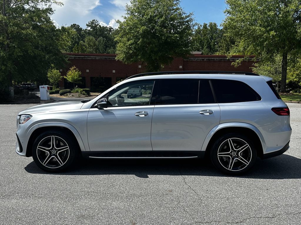 Certified 2026 Mercedes-Benz GLS 450 4MATIC image 5