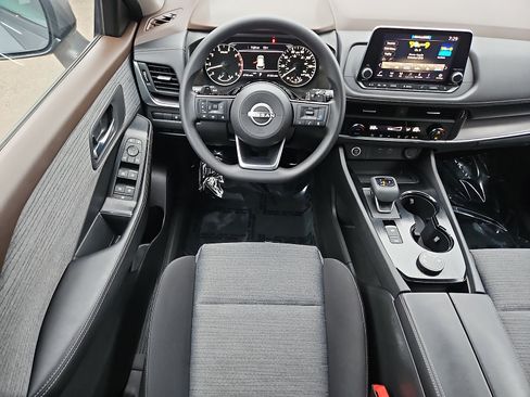 Certified 2023 Nissan Rogue SV AWD/4WD image 11