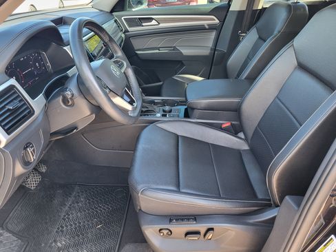 Used 2022 Volkswagen Atlas SEL image 8