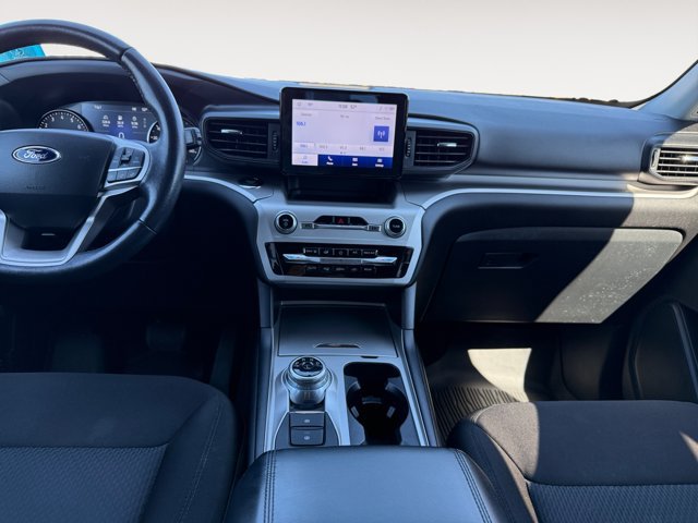 Used 2022 Ford Explorer XLT AWD/4WD image 14