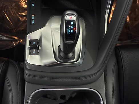 Used 2020 Jaguar E-PACE image 16