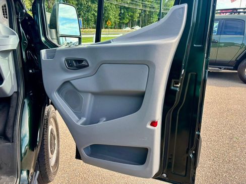 Used 2018 Ford Transit 250 148 Medium Roof RWD image 10