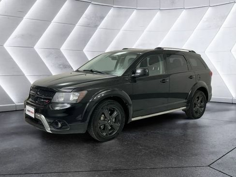 Used 2018 Dodge Journey Crossroad FWD image 3