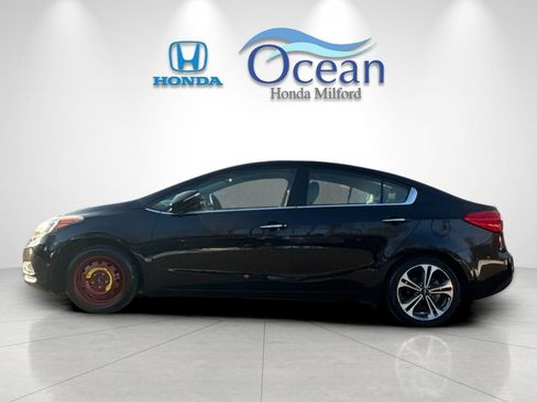 Used 2015 Kia Forte EX w/ Premium Package image 2