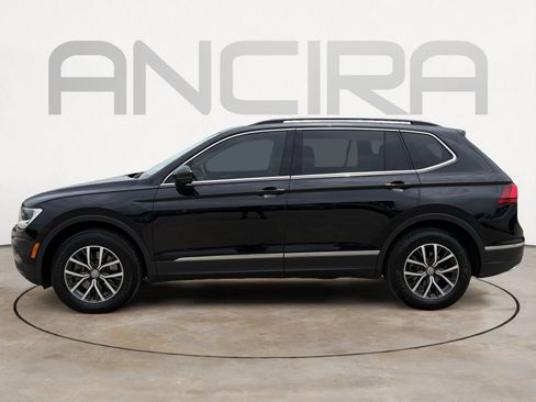 Used 2020 Volkswagen Tiguan SE w/ Panoramic Sunroof Package FWD image 7