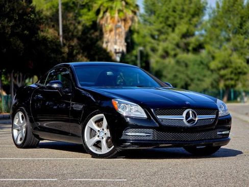 Used 2014 Mercedes-Benz SLK 350 image 1