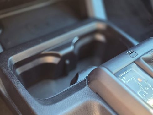 Used 2017 Toyota Tacoma TRD Sport image 34