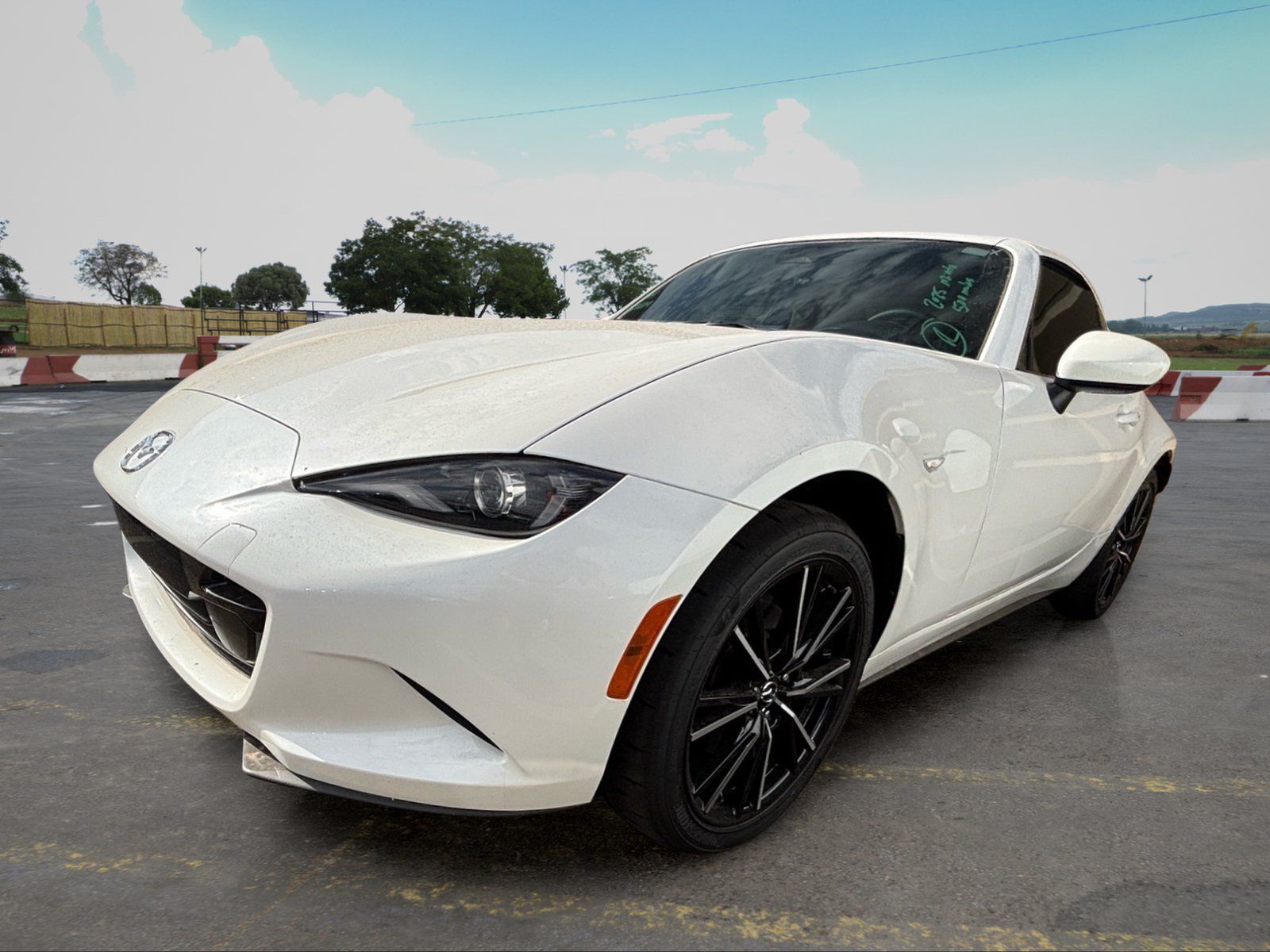 Used 2025 MAZDA MX-5 Miata RF Grand Touring RWD image 5