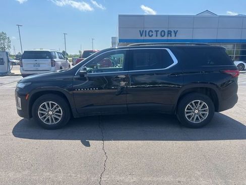 Used 2023 Chevrolet Traverse LT FWD image 8