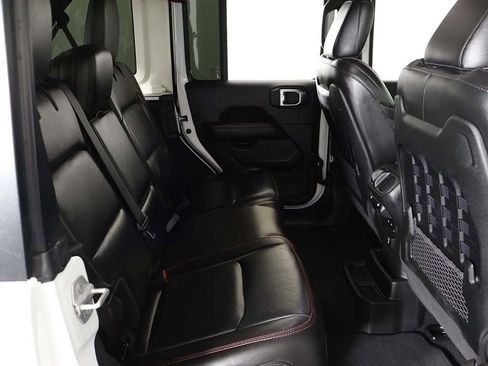 Used 2022 Jeep Wrangler Unlimited Rubicon w/ Cold Weather Group image 31