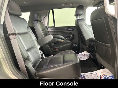 Used 2017 Chevrolet Tahoe LT w/ Luxury Package AWD/4WD image 38