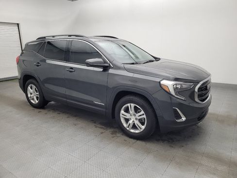 Used 2020 GMC Terrain SLE w/ Driver Convenience Package FWD image 11