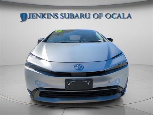 Used 2023 Toyota Prius XLE image 3
