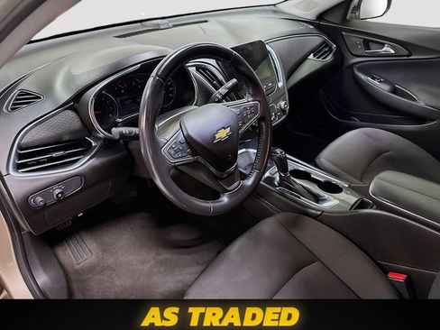Used 2018 Chevrolet Malibu LT FWD image 11