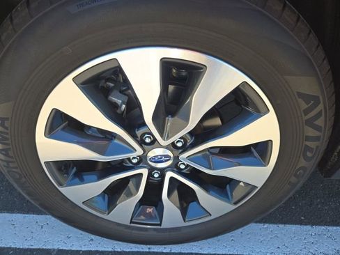 Used 2024 Subaru Outback Limited AWD/4WD image 17