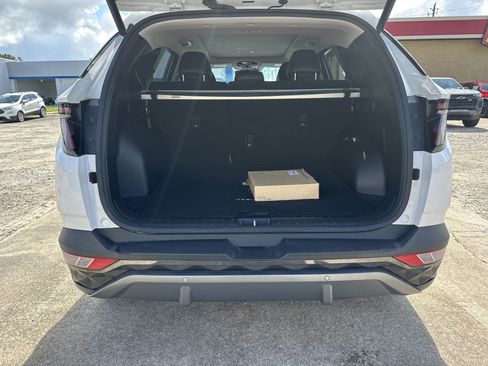 Used 2024 Hyundai Tucson Limited FWD image 19