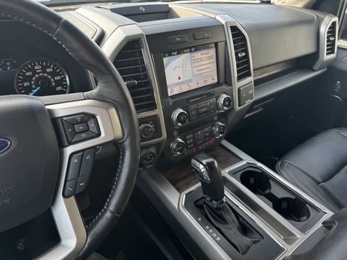 Used 2019 Ford F150 Lariat w/ Equipment Group 502A Luxury image 19