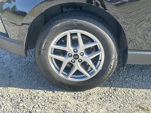 Used 2024 Ford Edge SEL AWD/4WD image 17