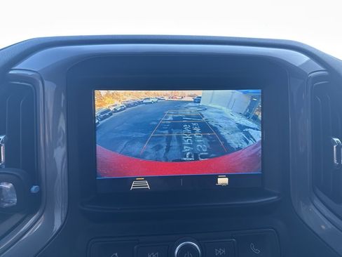 Used 2019 Chevrolet Silverado 1500 Custom Trail Boss w/ Custom Convenience Package image 16