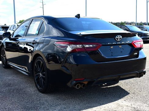 Used 2022 Toyota Camry XSE FWD image 4