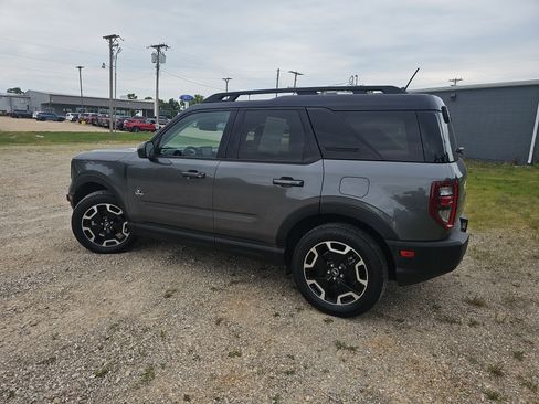 Used 2023 Ford Bronco Sport Outer Banks w/ Tech Package AWD/4WD image 7