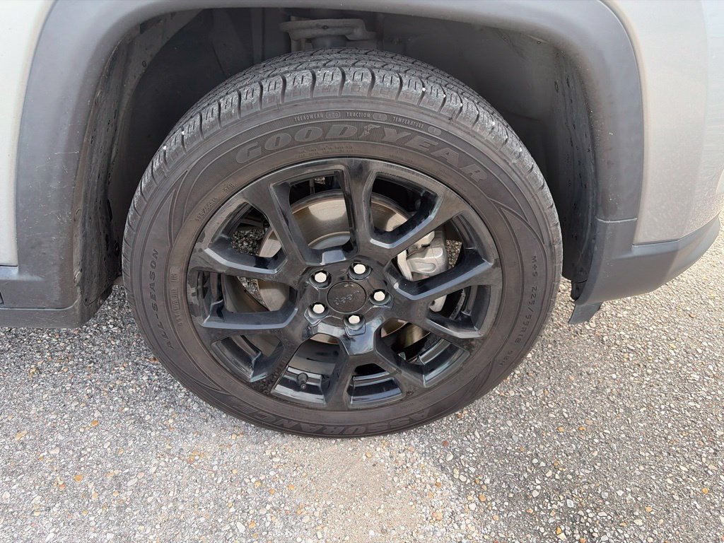Used 2022 Jeep Compass Latitude w/ Convenience Group FWD image 4