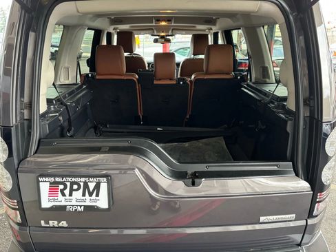 Used 2016 Land Rover LR4 HSE LUX image 21