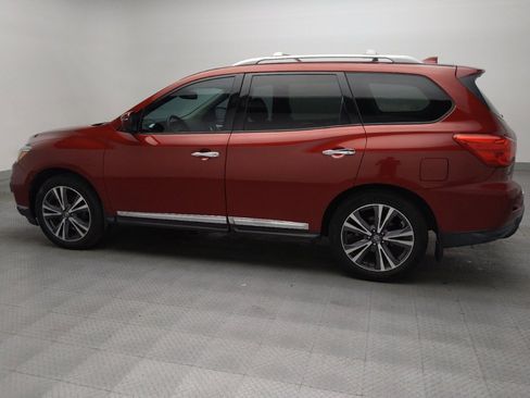 Used 2020 Nissan Pathfinder Platinum FWD image 3