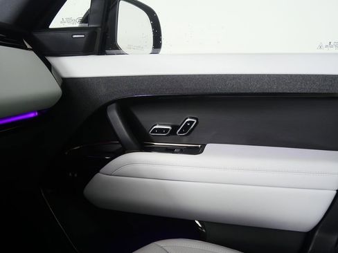 Used 2023 Land Rover Range Rover Sport SE image 30