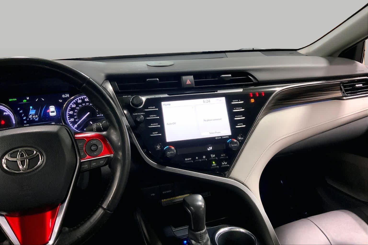 Certified 2020 Toyota Camry XLE FWD image 7