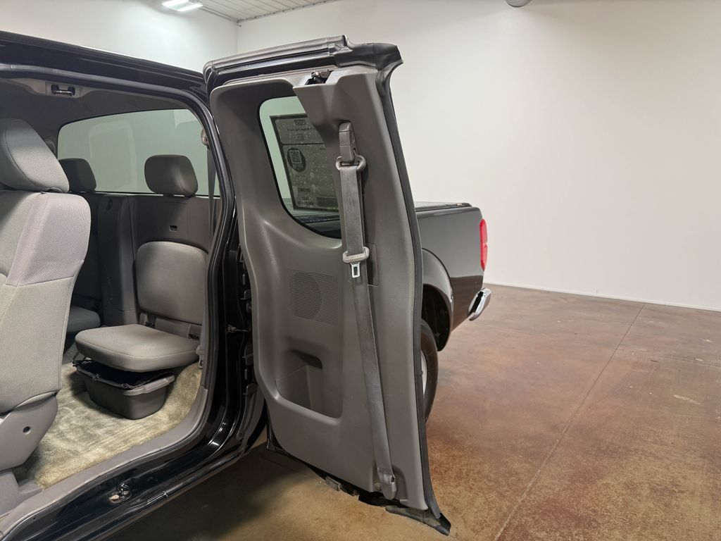 Used 2015 Nissan Frontier S RWD image 48