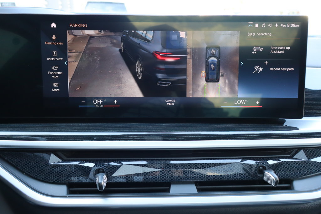 Used 2023 BMW X7 xDrive40i w/ M Sport Package AWD/4WD image 27