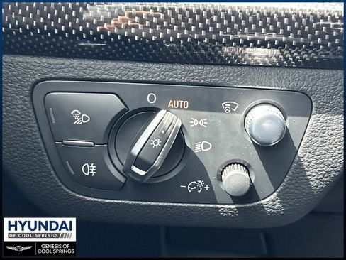 Used 2018 Audi SQ5 Prestige AWD/4WD image 32