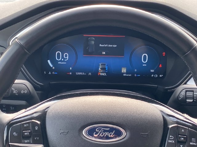 Used 2024 Ford Escape Platinum AWD/4WD image 9