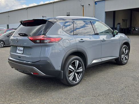 Used 2023 Nissan Rogue SL w/ SL Premium Package image 31