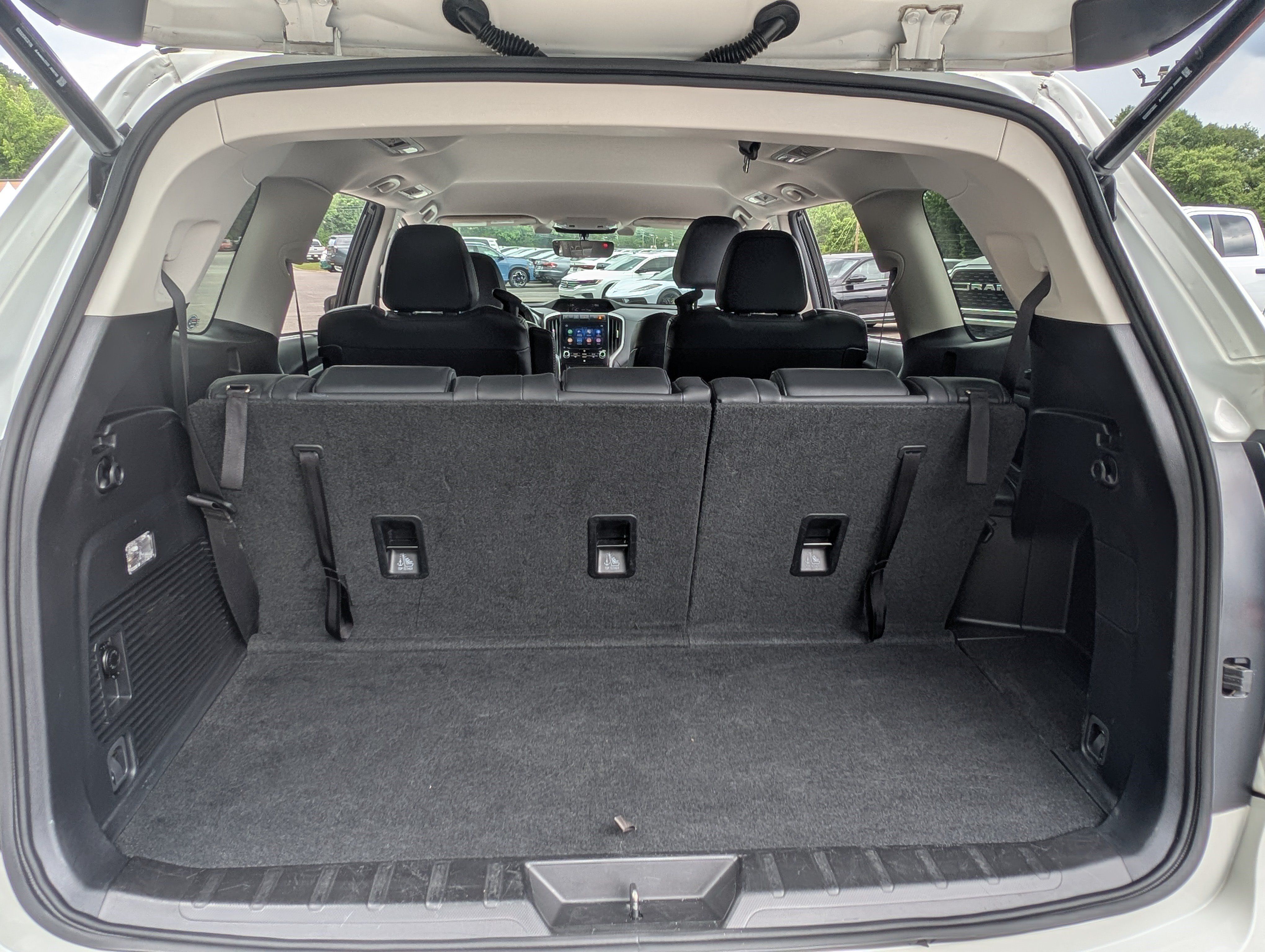 Used 2022 Subaru Ascent Limited AWD/4WD image 19