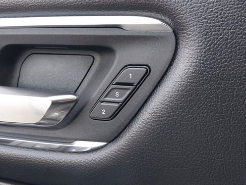 Used 2025 RAM 1500 Laramie image 32