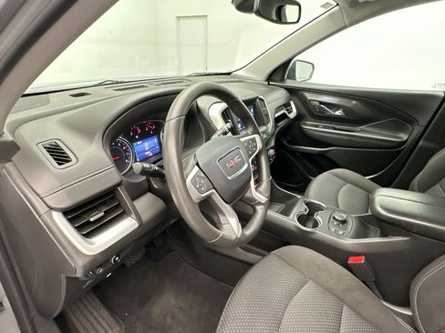 Used 2023 GMC Terrain SLE w/ Driver Convenience Package AWD/4WD image 4
