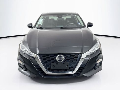 Used 2022 Nissan Altima 2.5 SL FWD image 9