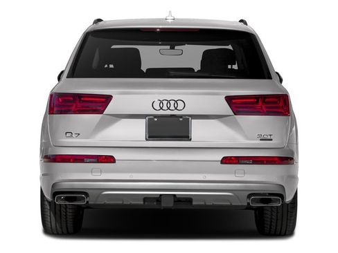 Used 2018 Audi Q7 3.0T Prestige AWD/4WD image 5