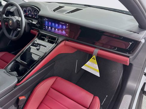 New 2026 Porsche Panamera RWD image 29