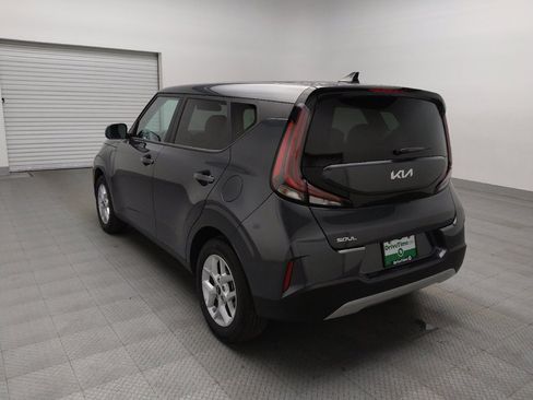 Used 2025 Kia Soul LX image 5