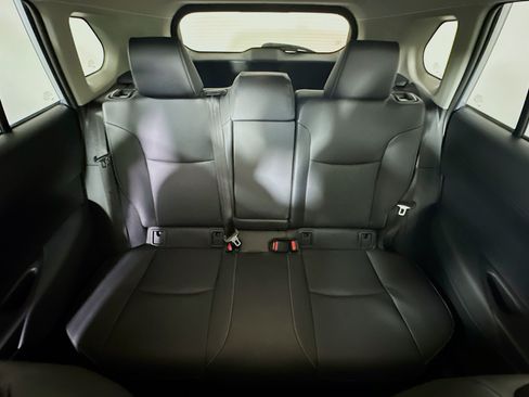 Certified 2024 Toyota Corolla Cross XLE w/ Convenience Package FWD image 30