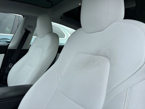 Used 2019 Tesla Model 3 Performance image 16