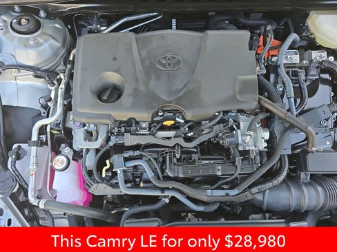 Used 2025 Toyota Camry LE w/ Convenience Package image 36